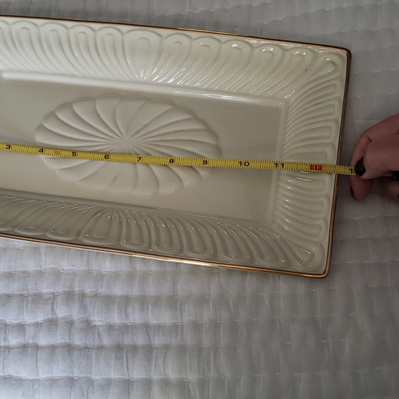 Lenox rectangle tray with design 12 1/2 in - Picture 2 of 4